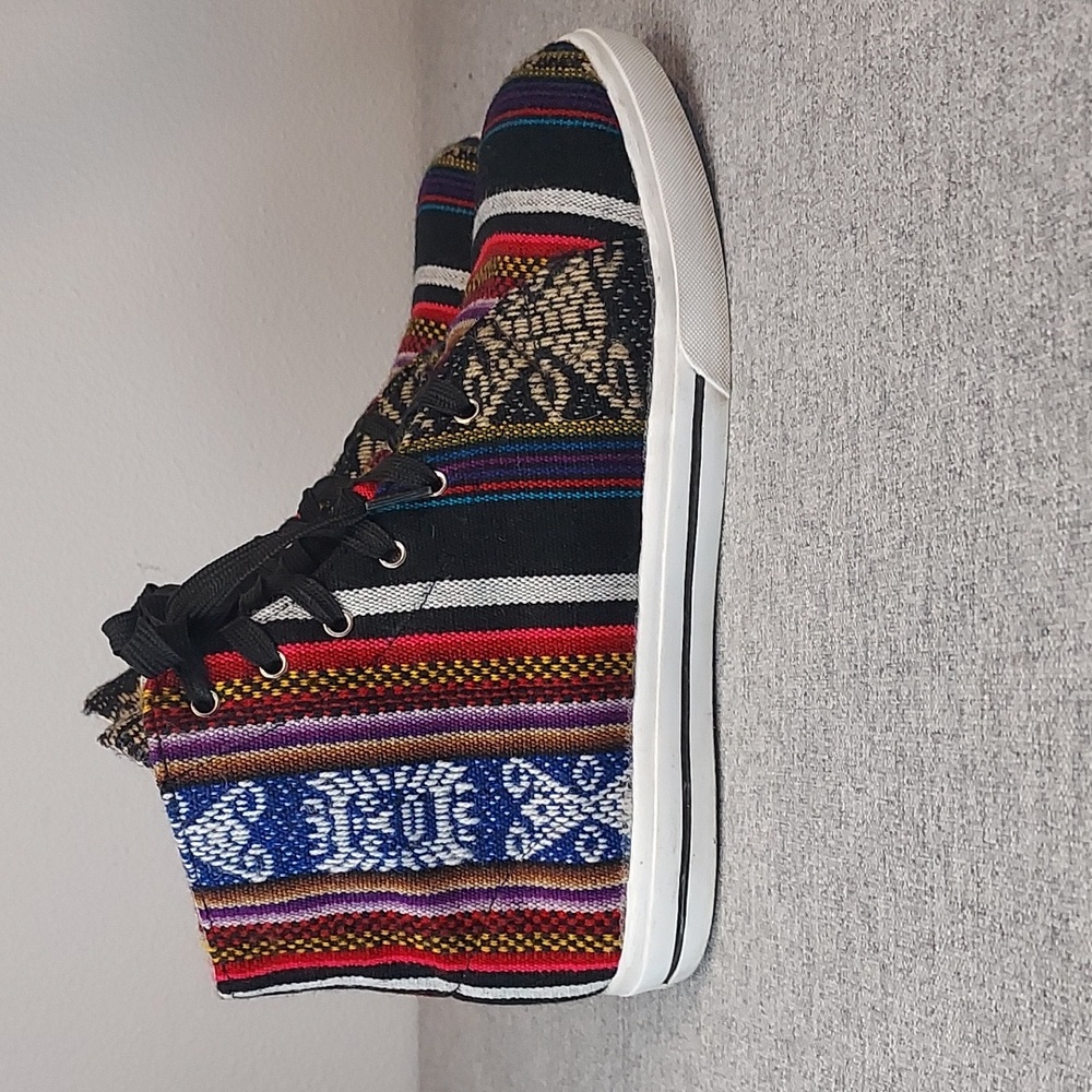 Inkkas Blackbird Colorful Handmade Peruvian High-Top Sneakers Size US 7 EU 38
